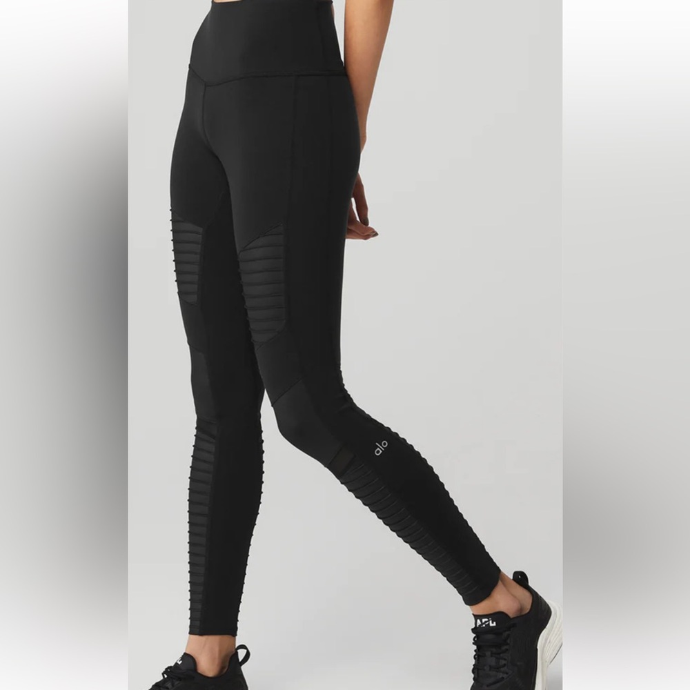 Alo Yoga 7/8 High-Waist Moto Legging Size M